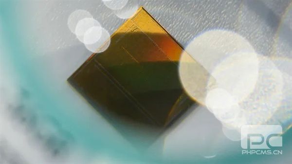 SK海力士65nm AI芯片能效超越A100,技术突破引关注!