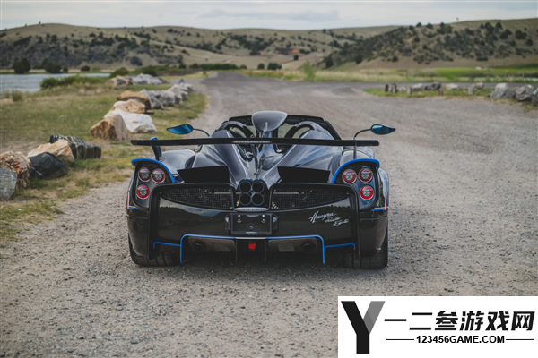 车主意外离世!绝世孤品帕加尼Huayra Roadster手动档即将拍卖