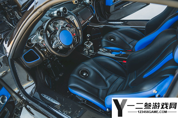 车主意外离世!绝世孤品帕加尼Huayra Roadster手动档即将拍卖