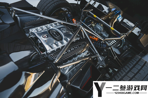 车主意外离世!绝世孤品帕加尼Huayra Roadster手动档即将拍卖