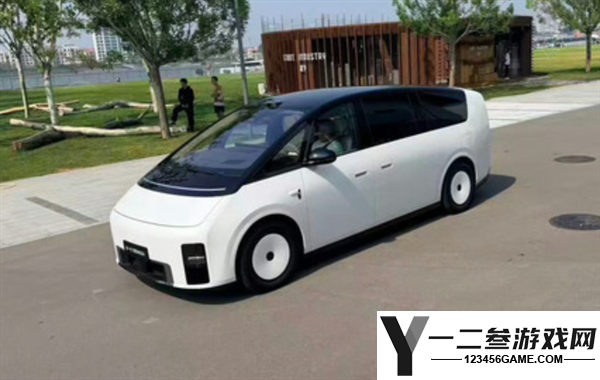 新一代理想MEGA将于9月2日发布 小米徐洁云称赞:好车