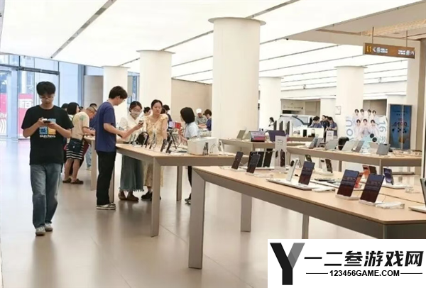 预算直冲2万!开学三件套价格暴涨,家长纷纷表示承受不起