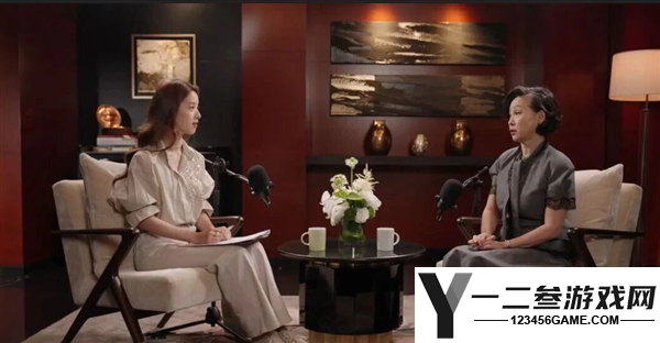 赌王女儿何超琼:与章泽天相似让她回忆起年轻时的自己