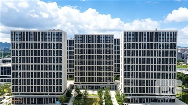 小米武汉青年公寓今日正式开放，智能全屋租住体验，月租仅1099元！