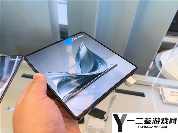 维信诺无迹折叠屏体验：强光下折痕几乎消失的实拍评测！