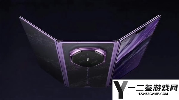 华为Mate XT 2正式发布：首款U型三折叠手机，新增外屏设计